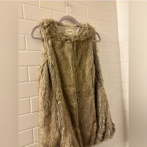 Stradivarius fur vest bundle in black and camel
